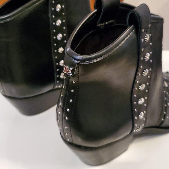 New! 🗯Sam Edelman Brian West Studded Ankle Boots - Picture 2 of 4